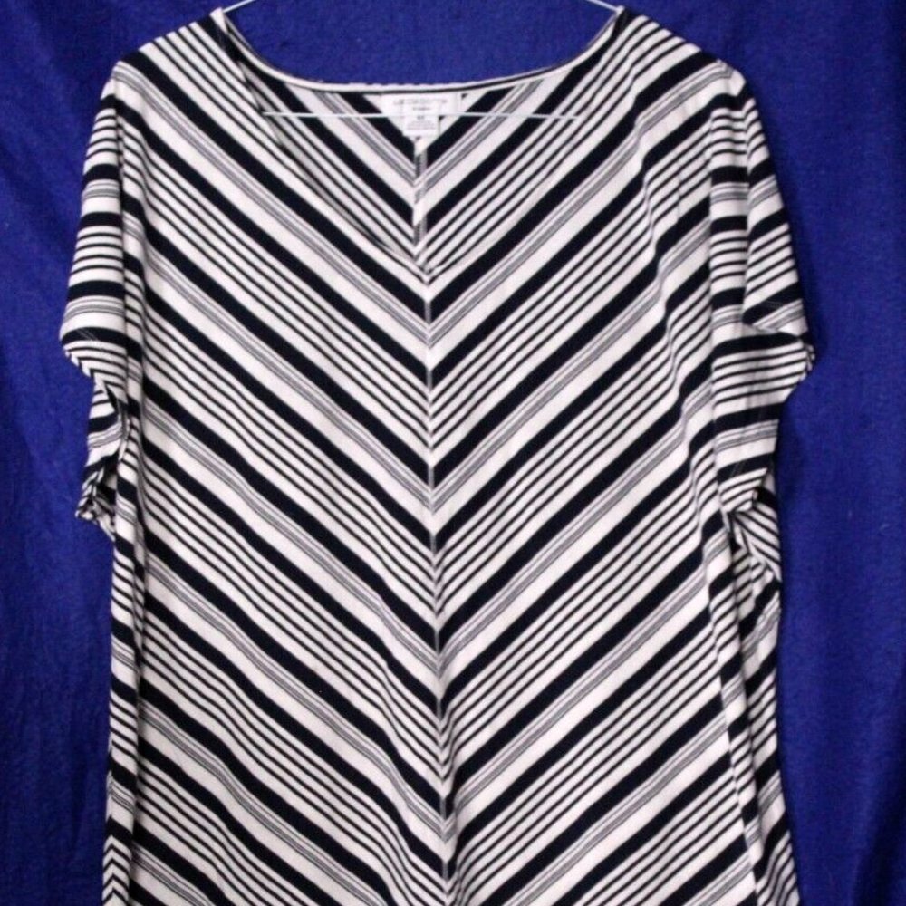 LIZ CLAIBORNE KNIT SHIRT ladies size 3X navy blue white diagonal stripe silky
